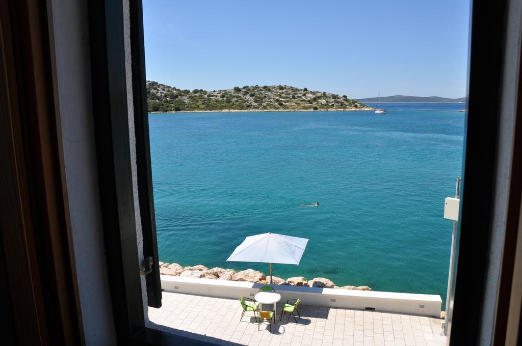 Apartment Ruzica Tribunj  Bilik gambar